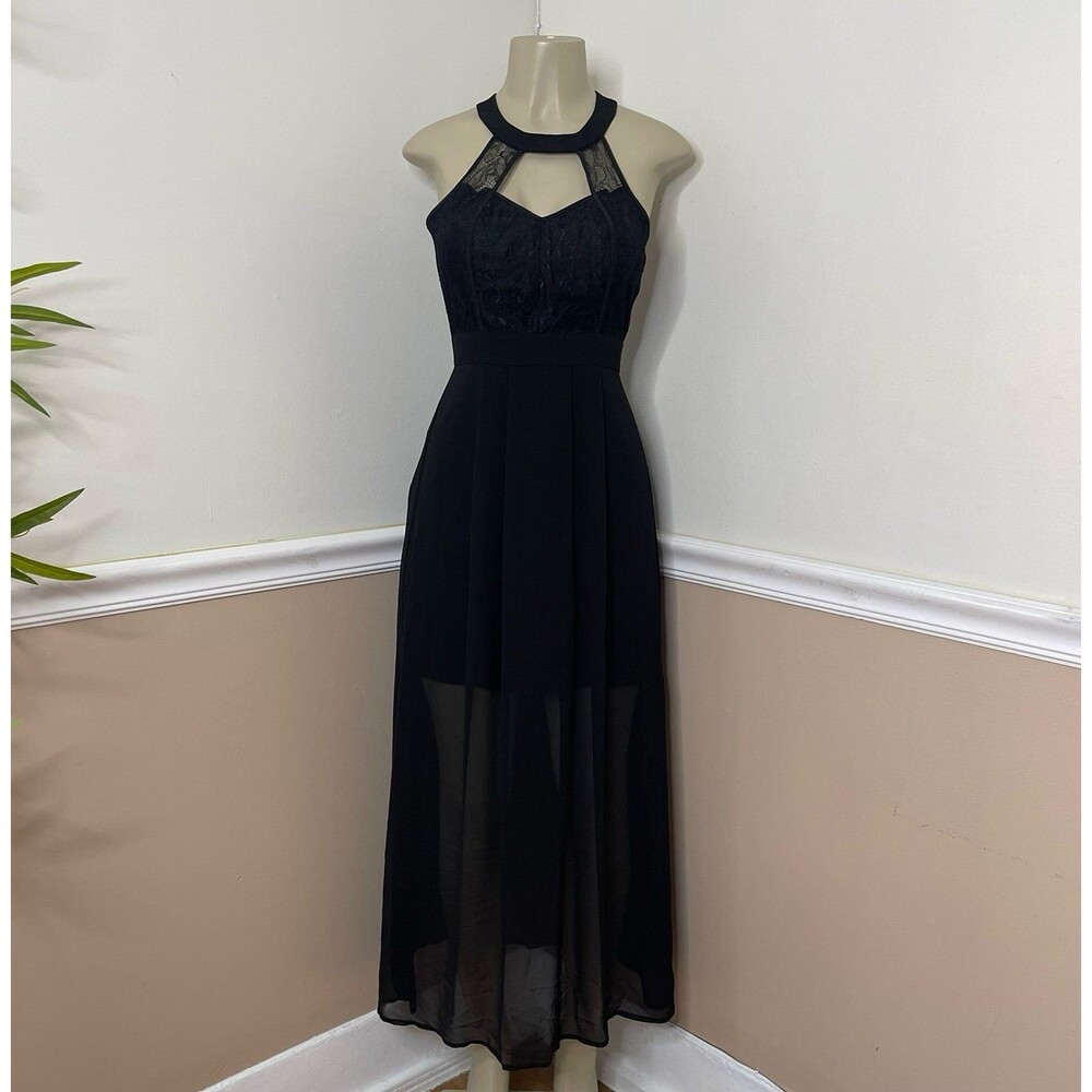 BCBGeneration Women's Halter Lace Fit & Flare Maxi Gown Dress